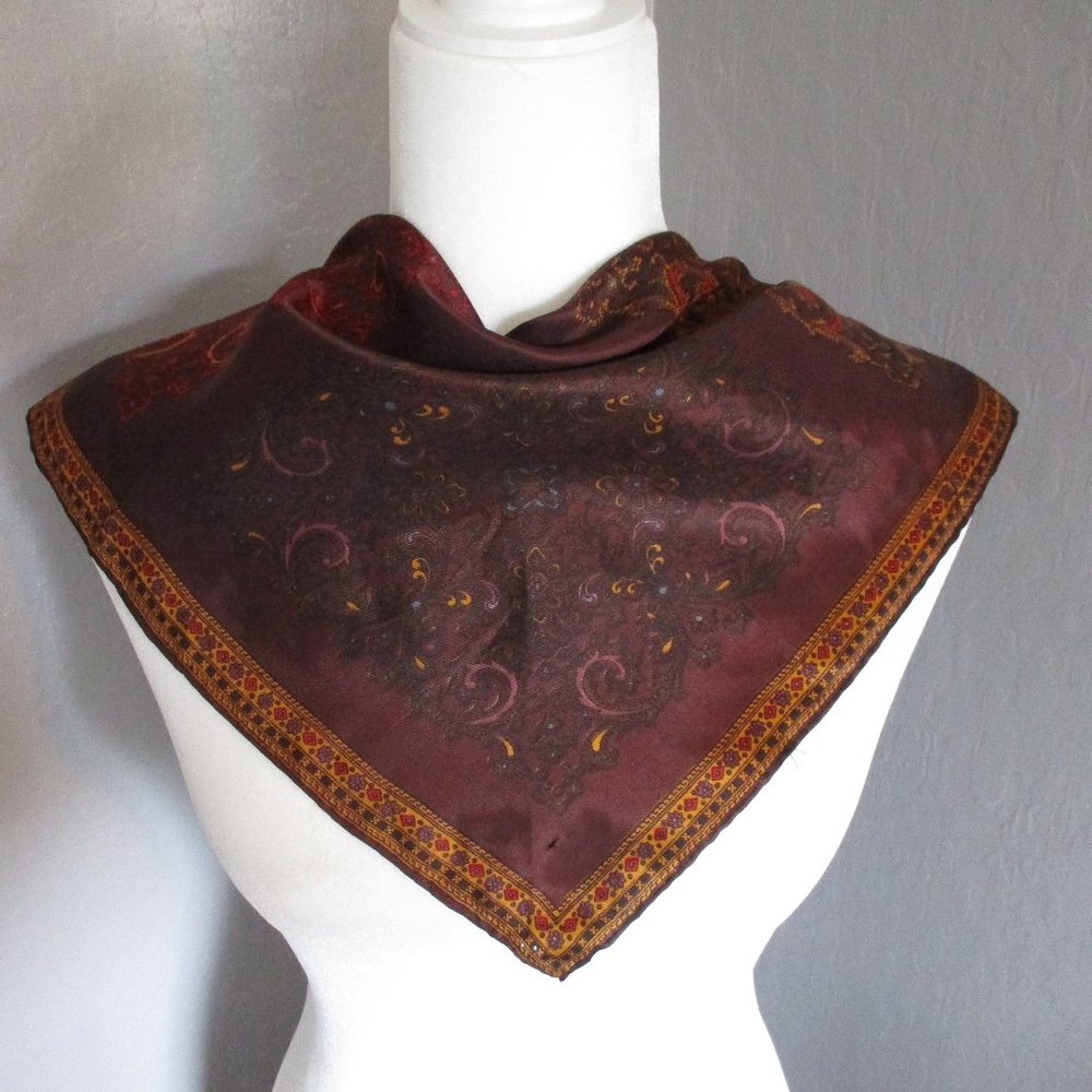 Plum & gold paisley scarf - Picture 9 of 9
